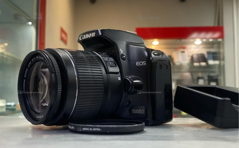 Фотоаппарат  canon 1000d