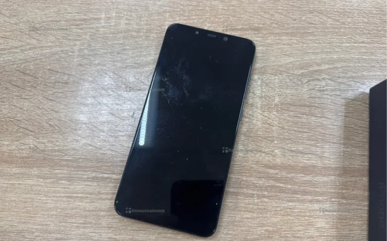 Xiaomi Pocophone F1 6/64 ГБ