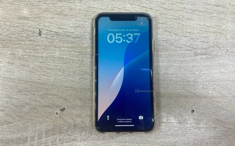 Apple iPhone XR 3/64 ГБ