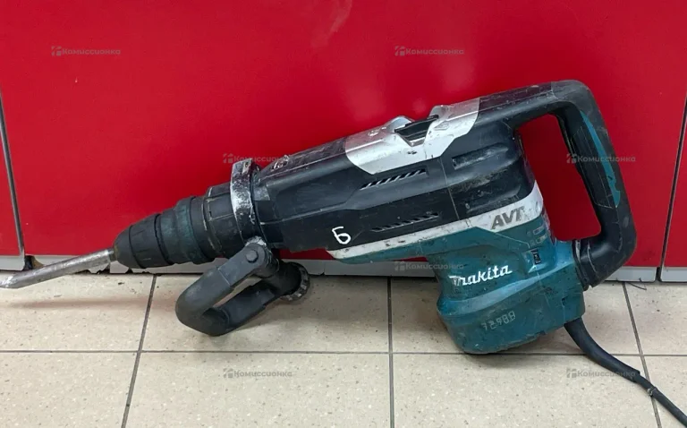 Перфоратор makita HR5212C