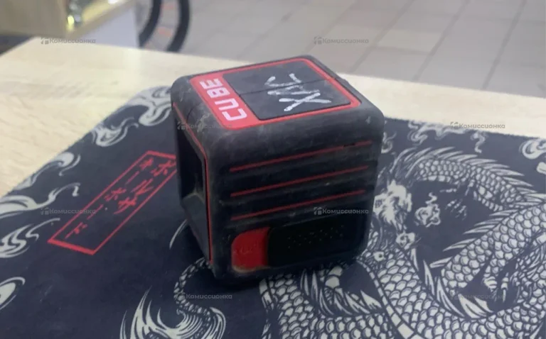 Лазерный Уровень Cube laser class 2