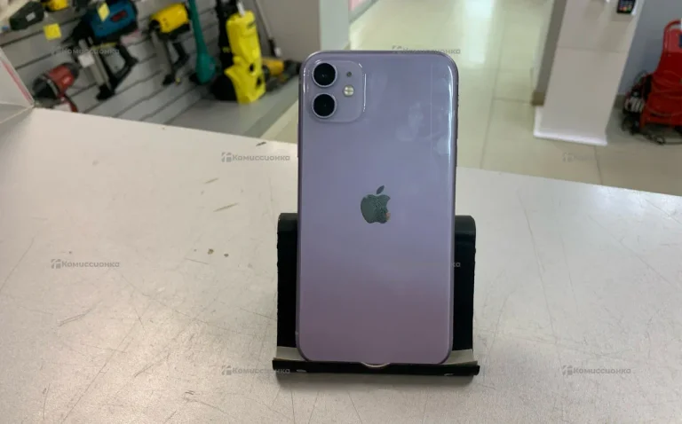 Apple iPhone 11 4/64 ГБ