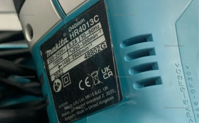 Перфоратор makita HR4013C