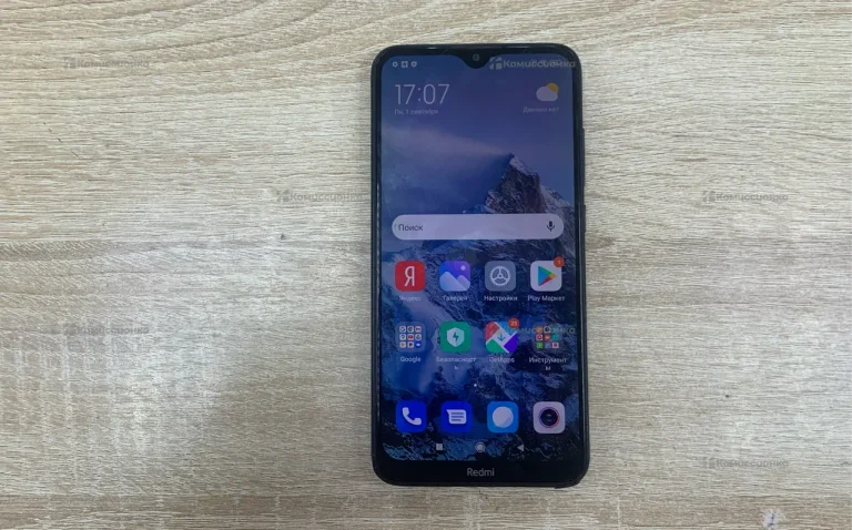Xiaomi Redmi 8 3/32 ГБ