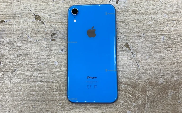 Apple iPhone XR 3/64 ГБ
