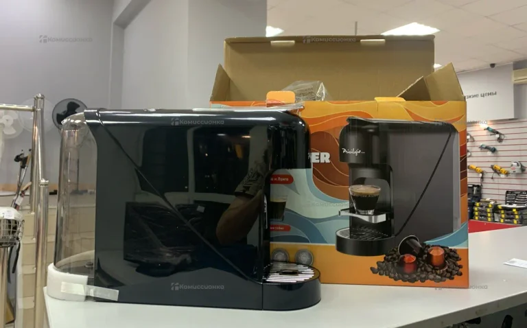 Кофеварка капсюльная PRIVILEGIO CM-208N1L