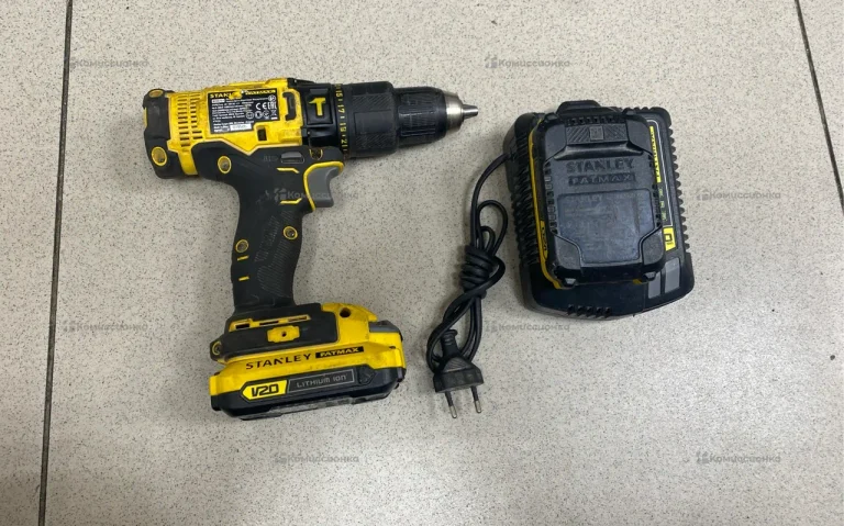 Ударная дрель-шуруповерт Stanley Fatmax SCD711C2K