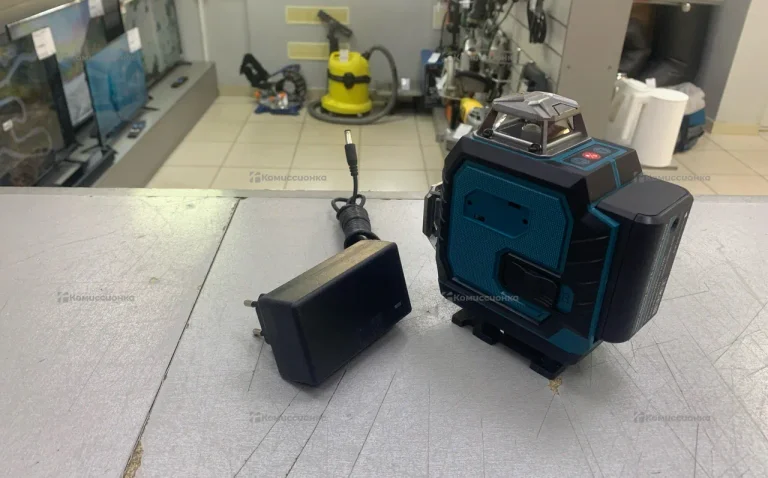 Лазерный уровень зеленый