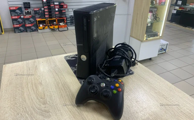 Приставка Xbox 360 (Игровые приставки)