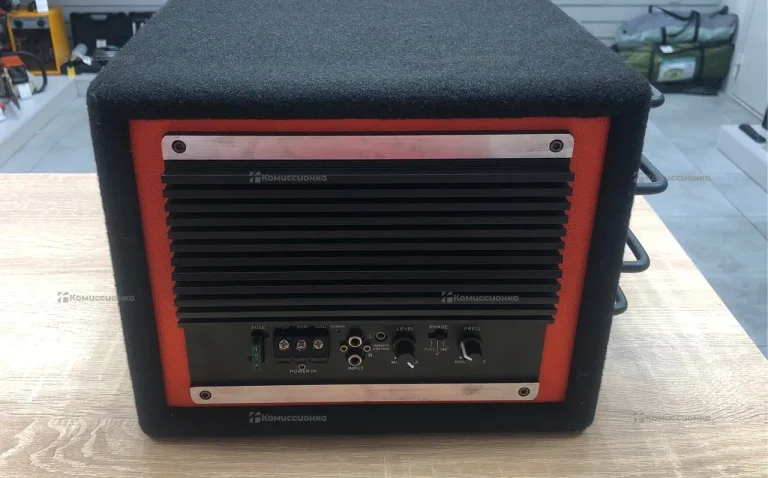 Сабвуфер  car audio p-08