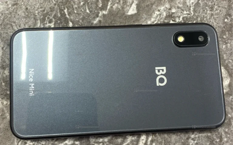 BQ 4030G Nice Mini 1/16 ГБ