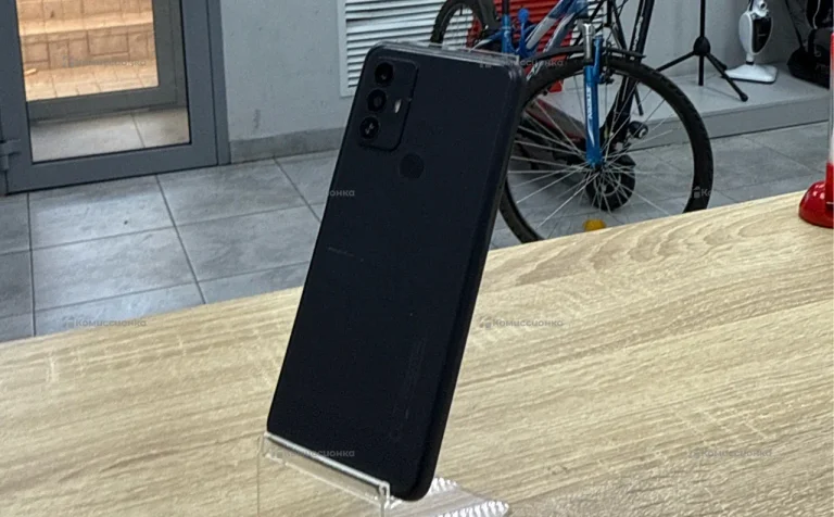 Tcl 30e 3/64