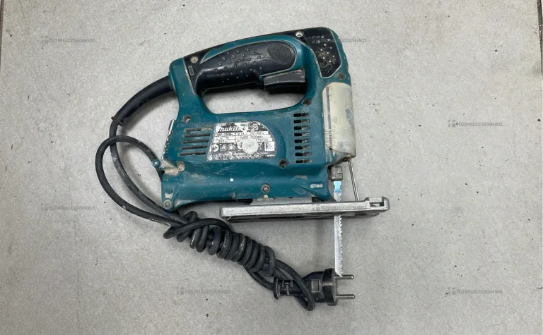 Электролобзик makita 4329