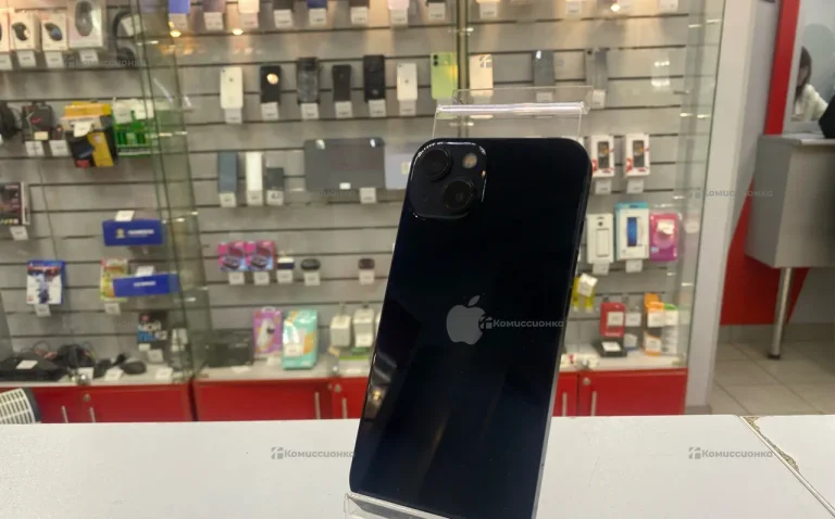 Apple iPhone 13 4/128 ГБ