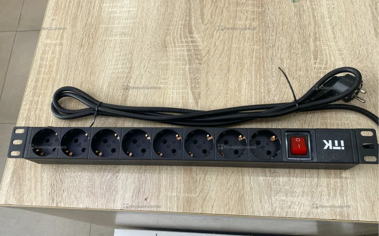 Блок розеток 8шт ITK PH12-8D1 3500Вт
