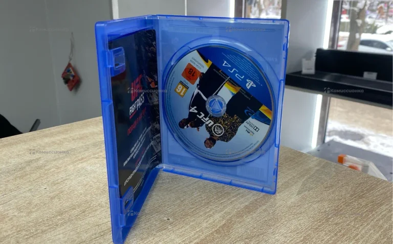Диск для   ps4 ufc 4