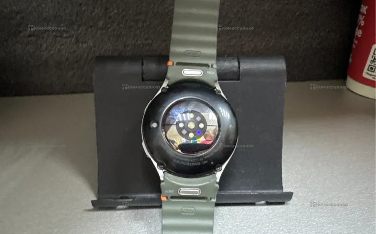 Часы  Samsung Galaxy Watch 7