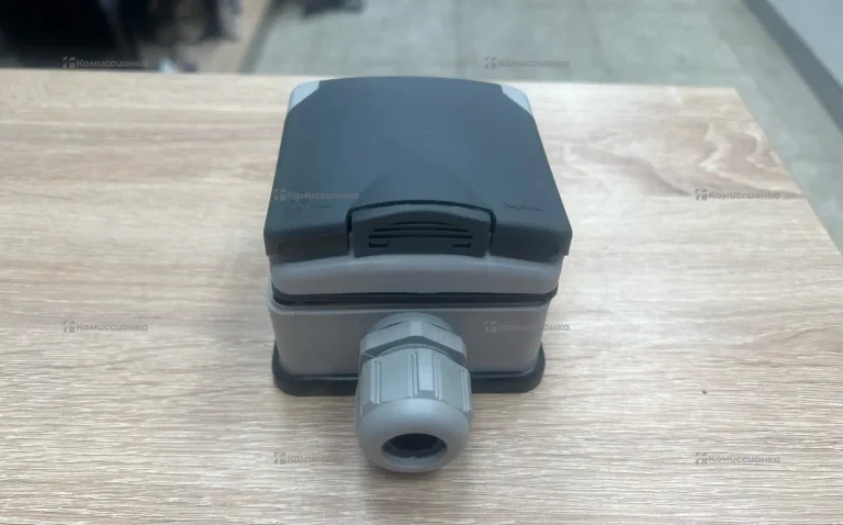 Силовая розетка Legrand 091657