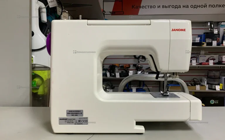Швейная машина  Janome sella