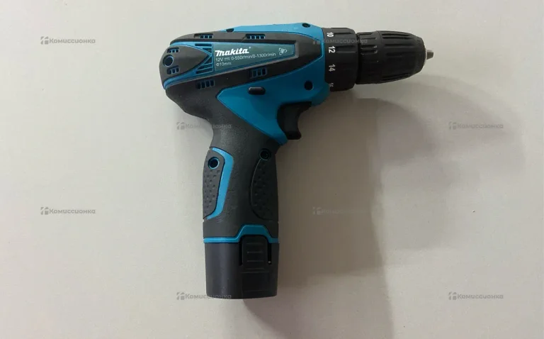 шуруповерт с набором Makita реп