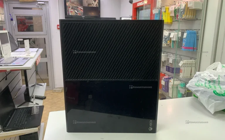 Приставка Xbox One 500gb