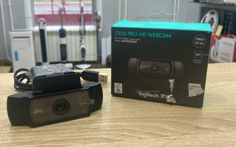 Веб камера Logitech c920