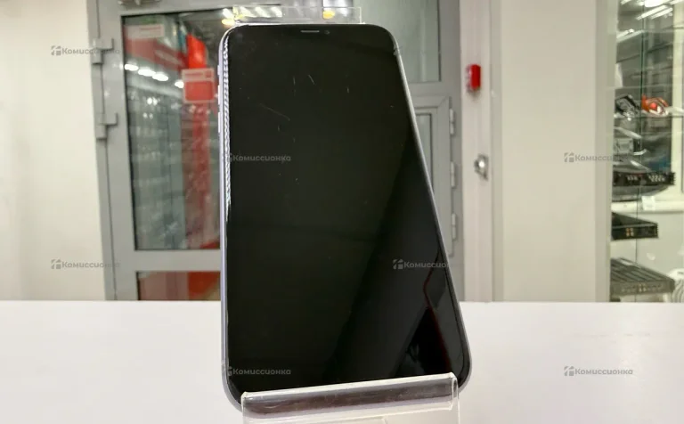 Apple iPhone 11 4/64 ГБ