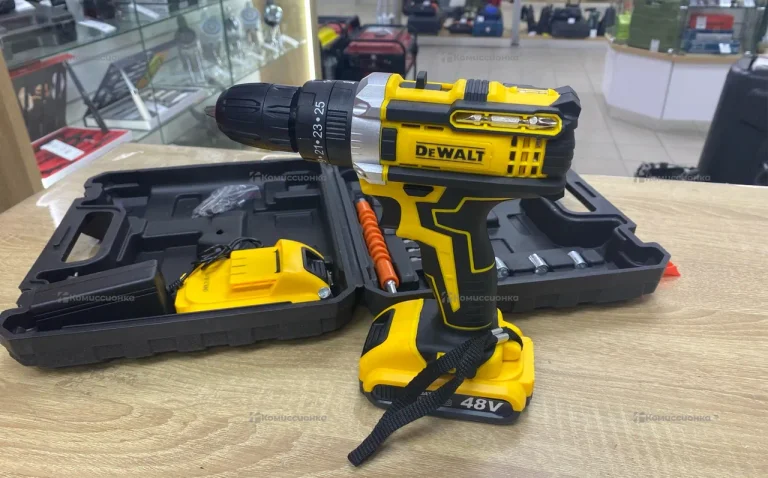 Шуруповерт Dewalt (Rep)