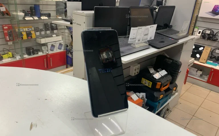 Tecno Spark 10C 4/64 ГБ