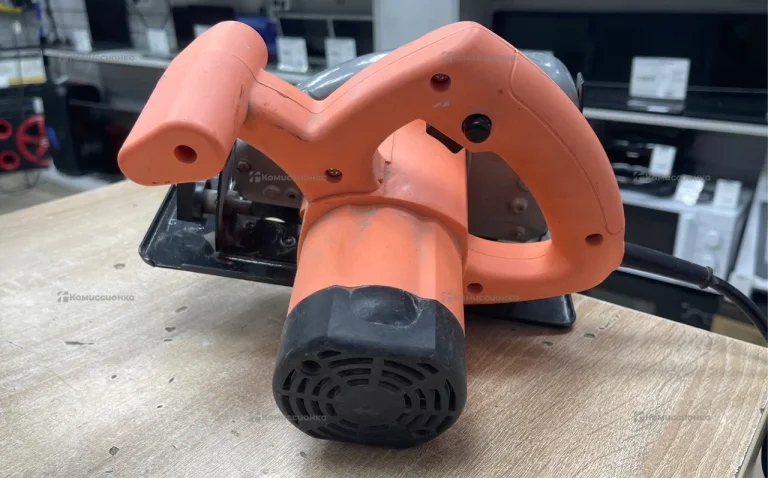 Дисковая пила ВИХРЬ ДП-140/1100