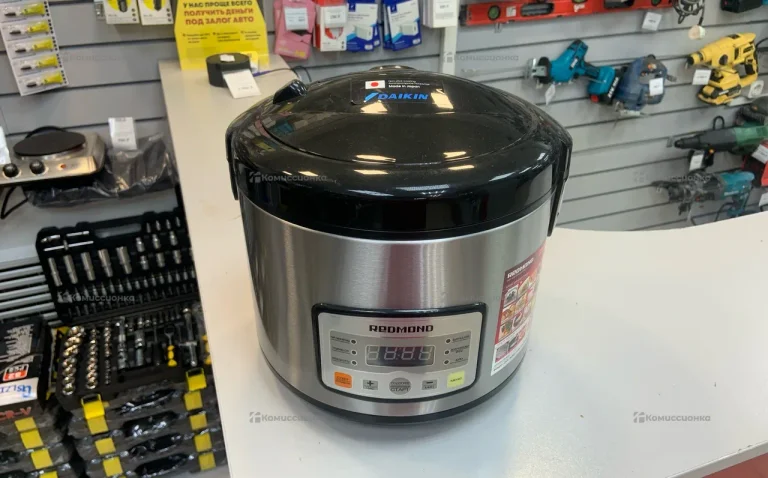 Мультиварка REDMOND RMC-M4524