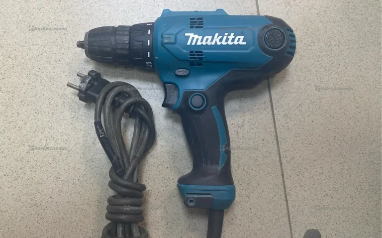 Сетевая дрель-шуруповерт Makita DF0300