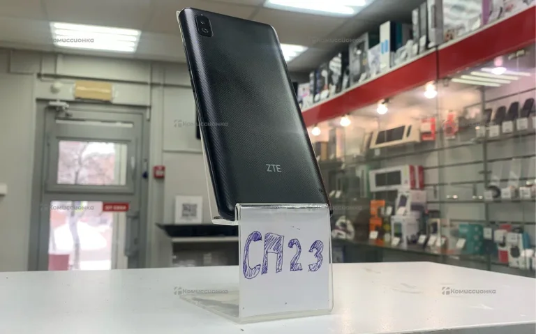 ZTE Blade L210 1/32 ГБ