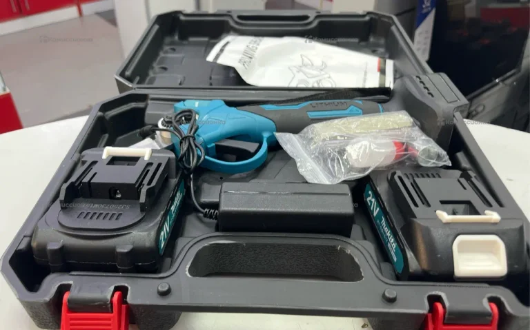 Секатор Аккумуляторный  Makita