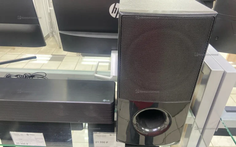 Саундбар LG SNH5 черный