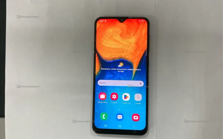 Samsung Galaxy A20 3/32 ГБ