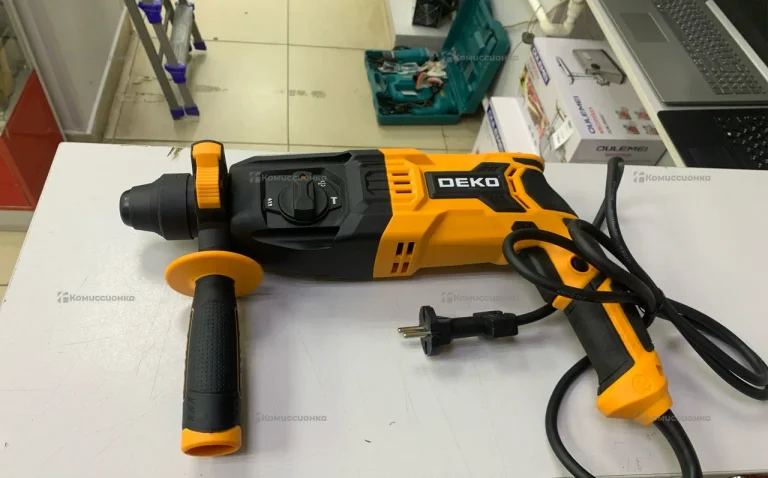Перфоратор DEKO DKH 1200W