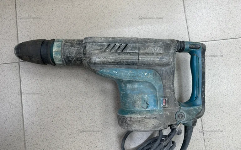 Отбойный молоток makita HM1203C