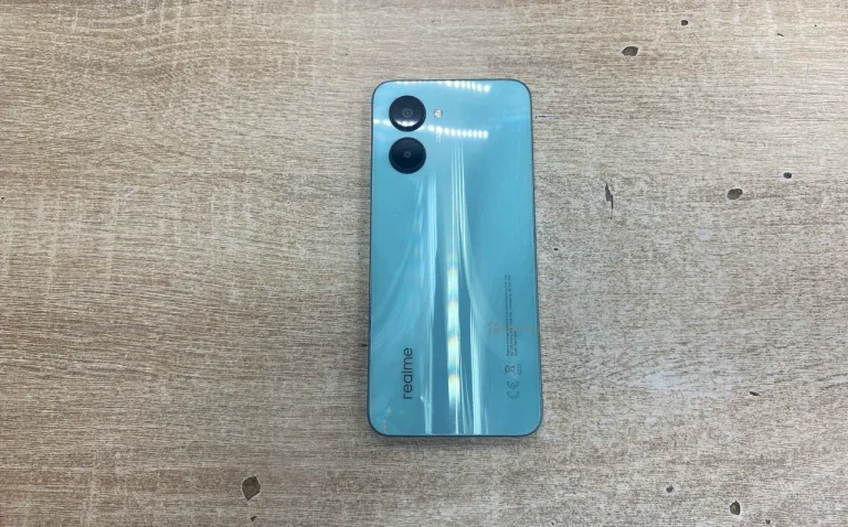 Realme realme c33