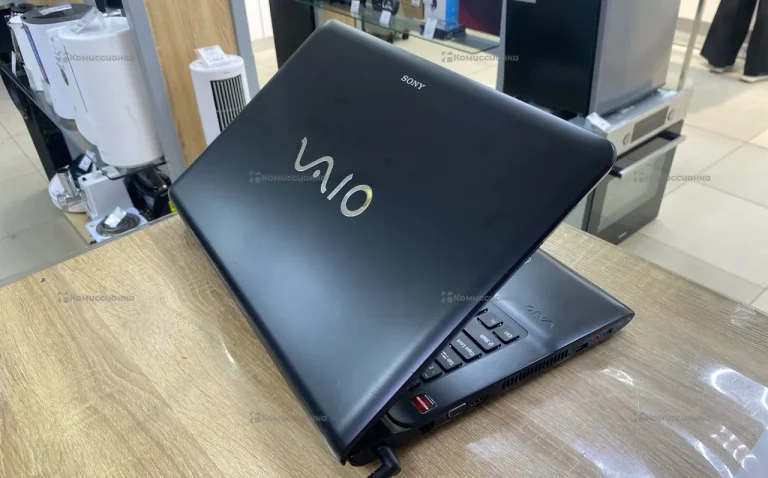 Ноутбук  Sony Vaio sve171c11v