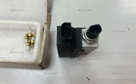 Купить Блок клапанов пневматики Mercedes W220 б/у , в Москва и область Цена:1900рублей