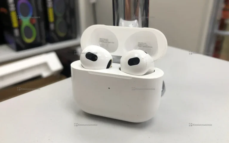 Наушники  белые