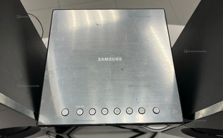 Музыкальный центр  Samsung D330D
