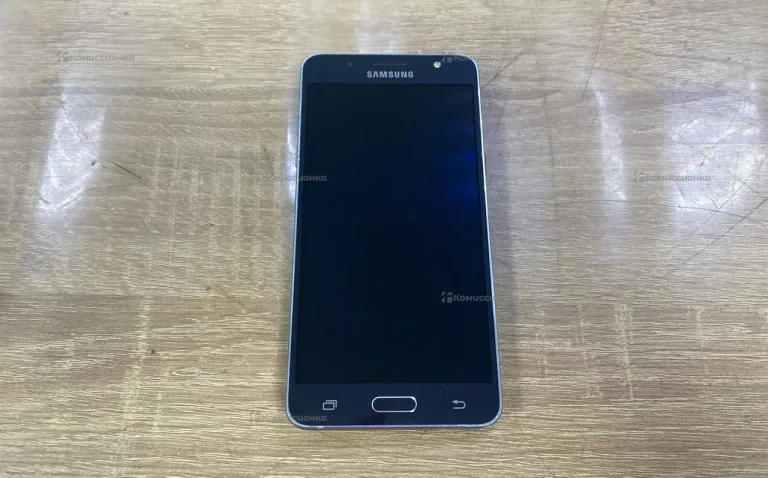Samsung Galaxy J5 (2016) 2/16 ГБ