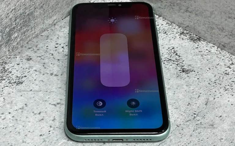 Apple iPhone 11 4/128 ГБ