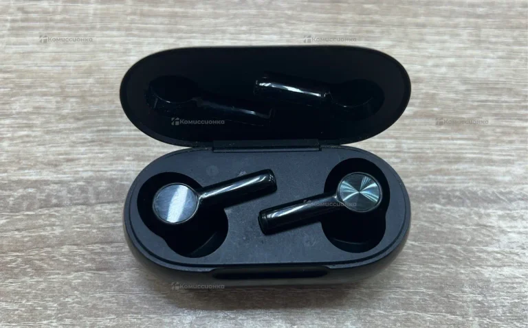 Наушники  oneplus buds