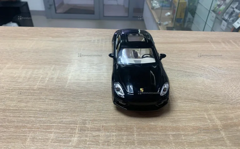 Машинка porche черный
