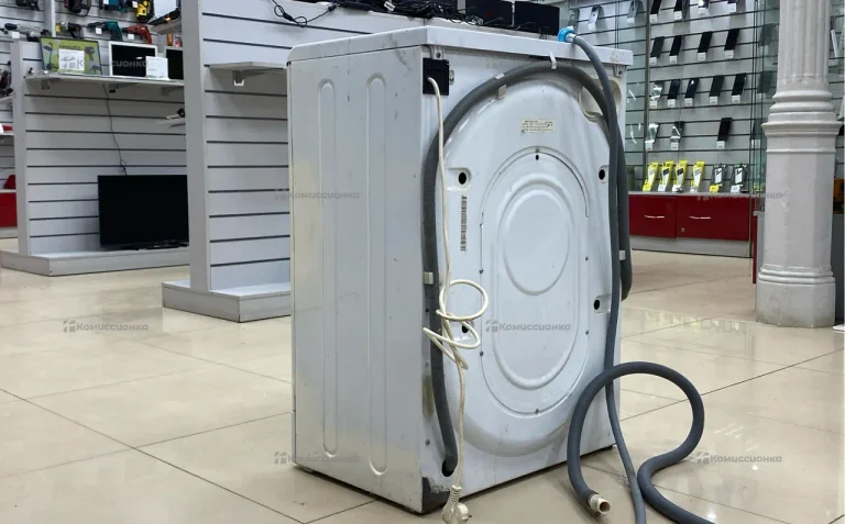Стиральная машина indesit WISL82 4.5кг
