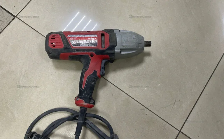 Гайковерт Milwaukee IPWE400R