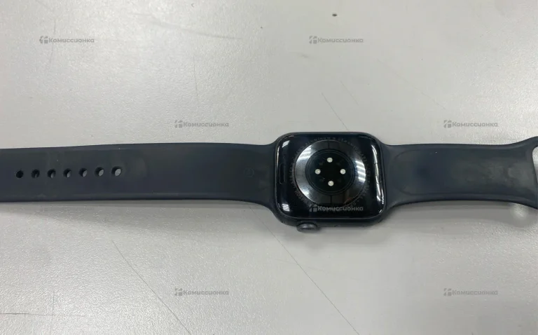 Часы  Apple Watch Series 6 44m